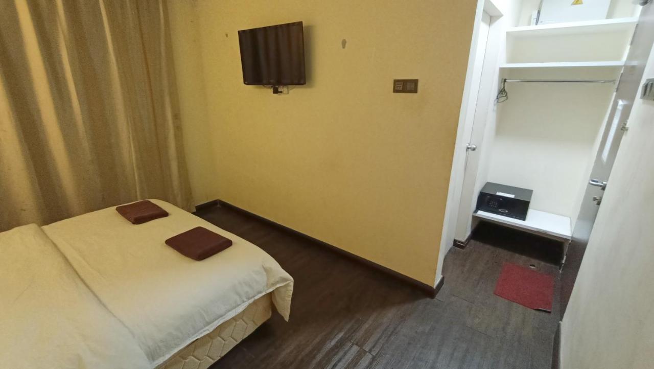 Oyo 90457 Borneo Eco-House Hashtag 12 Boutique Hotel كوتا كينابالو المظهر الخارجي الصورة