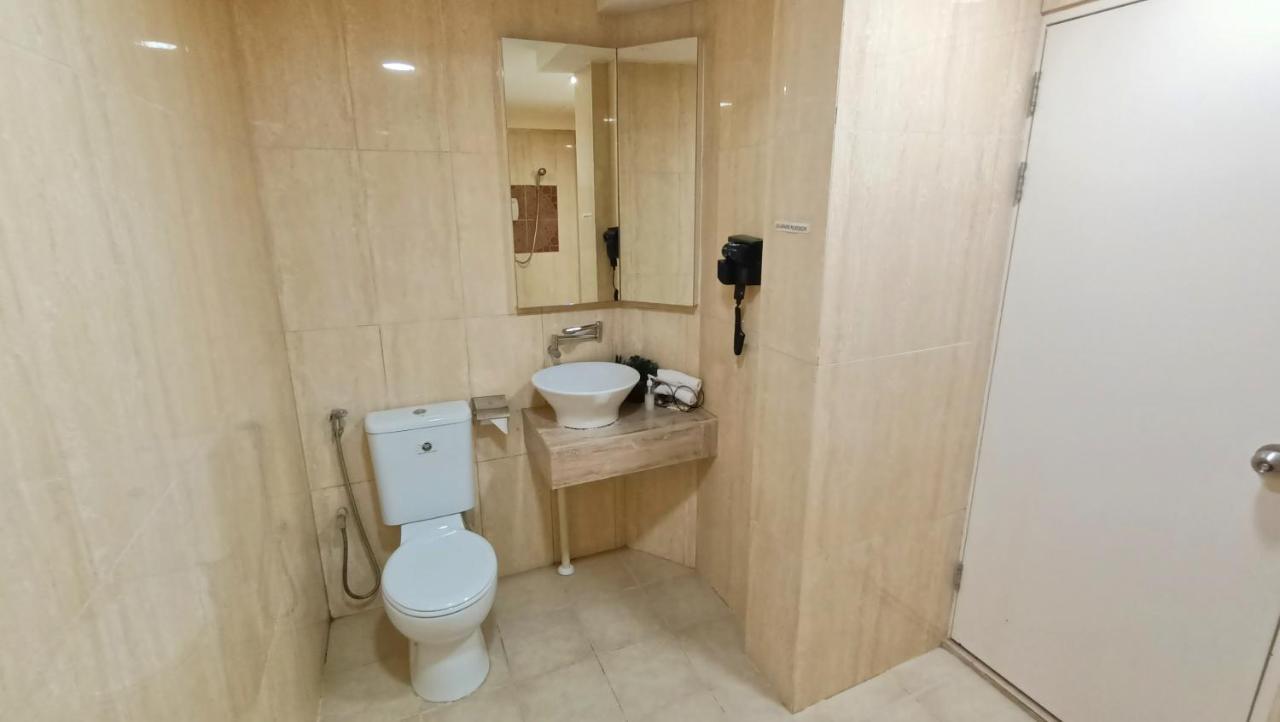 Oyo 90457 Borneo Eco-House Hashtag 12 Boutique Hotel كوتا كينابالو المظهر الخارجي الصورة
